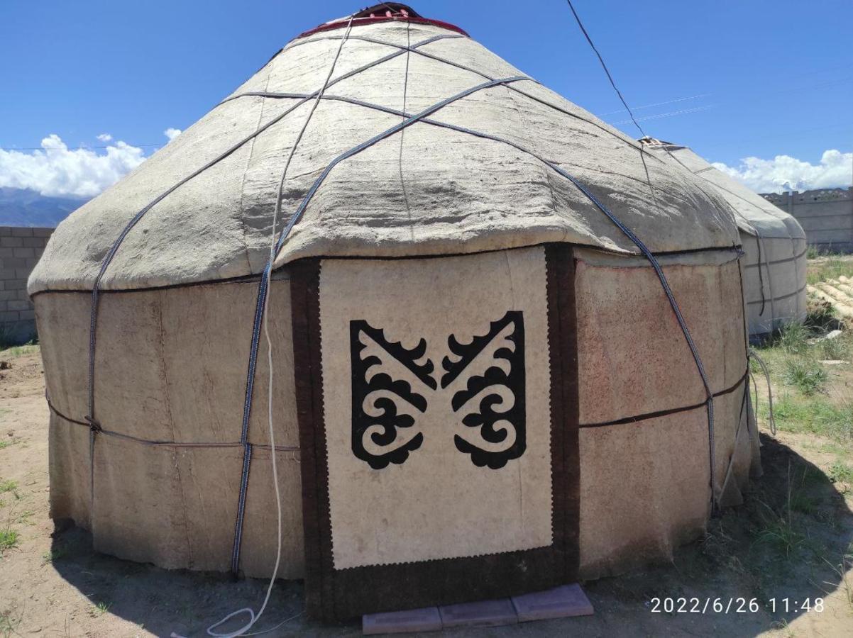 Guest House And Yurt Camp "Ailuu" Tong Экстерьер фото