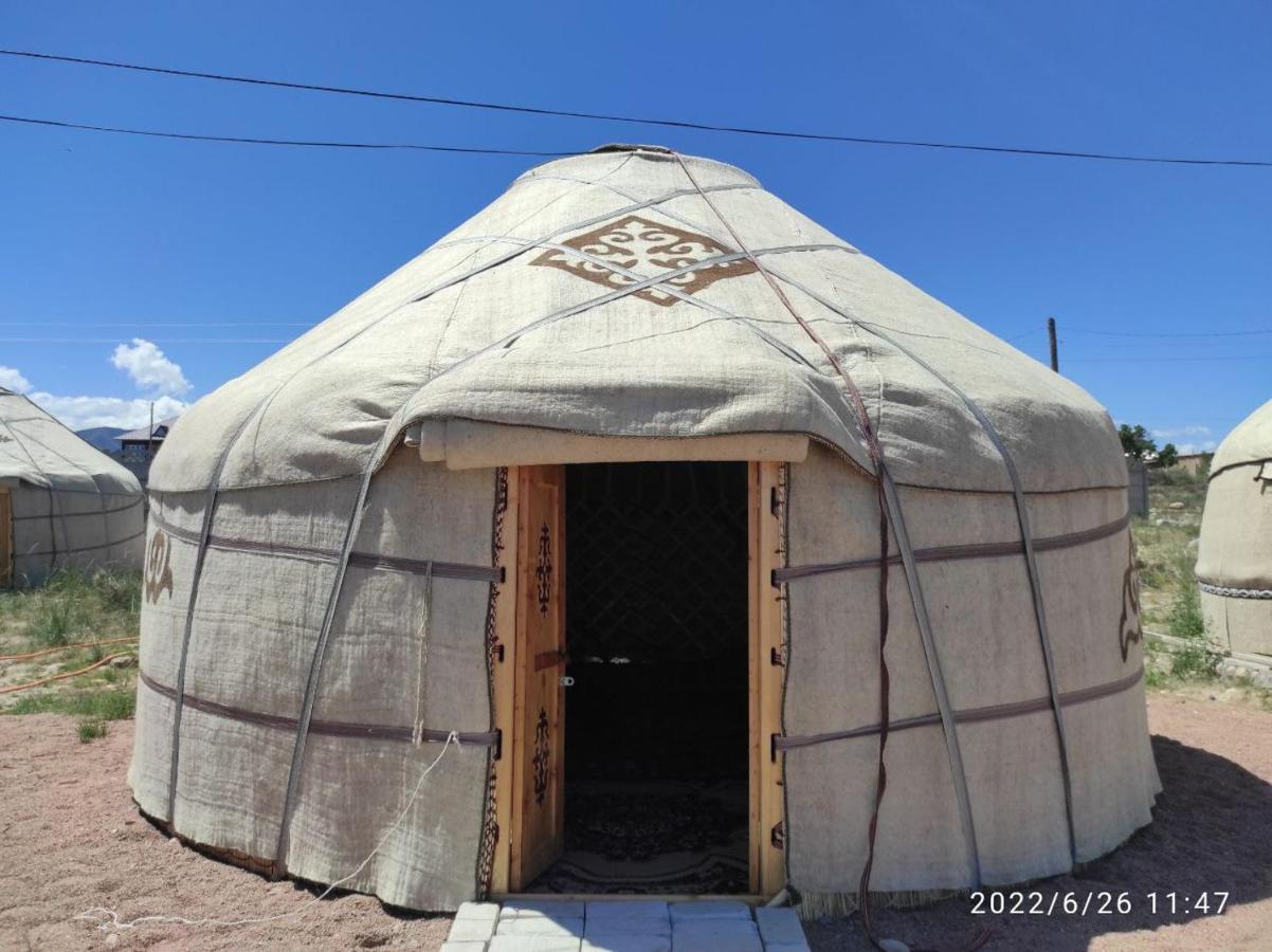 Guest House And Yurt Camp "Ailuu" Tong Экстерьер фото