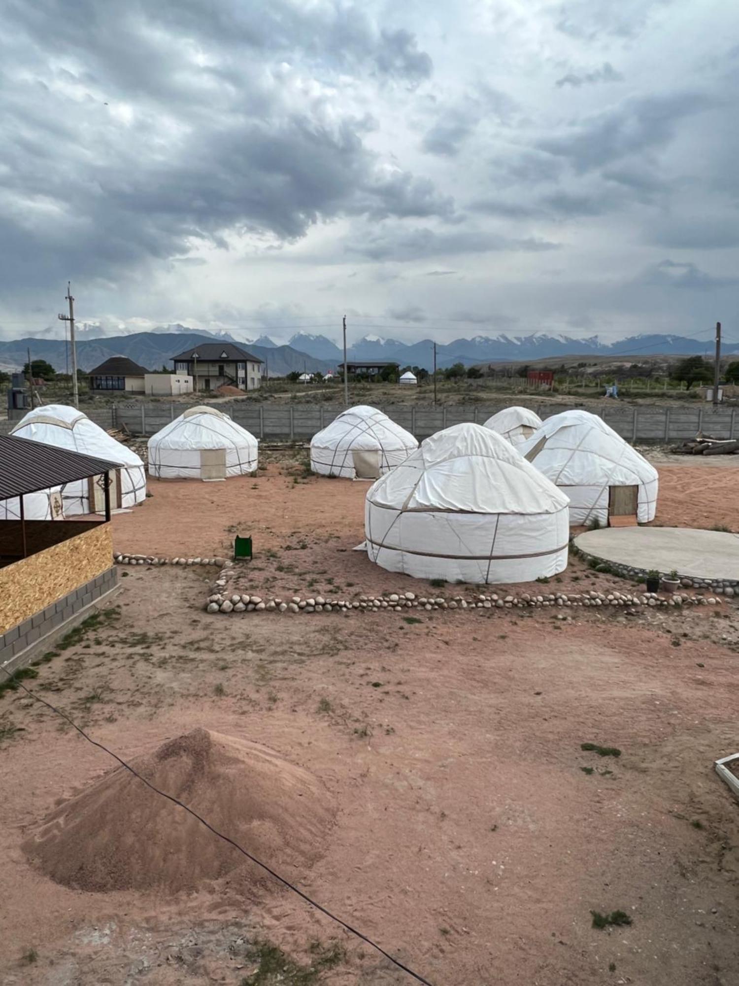 Guest House And Yurt Camp "Ailuu" Tong Экстерьер фото